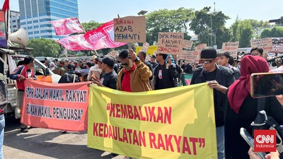 Protes Terhadap Revisi UU Pilkada